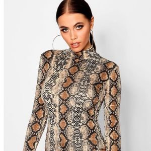 Snakeprint S/M Boohoo Top